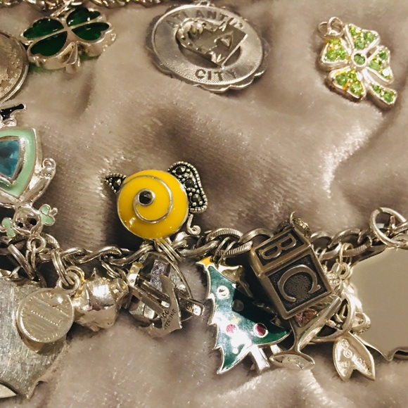 Sterling Silver 925 Charm Bracelet Lot with additional Charms. “NOT SCRAP”! - Picture 5 of 16